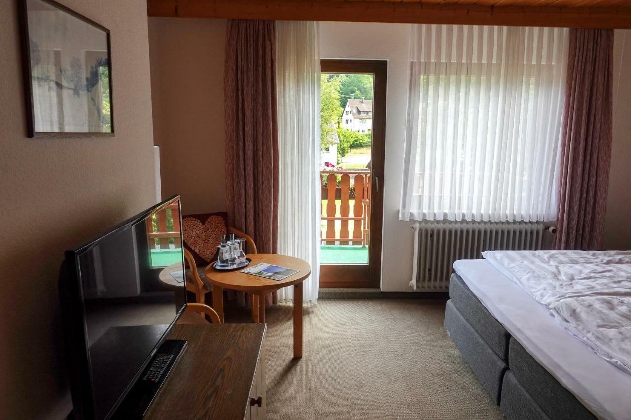 Enz Residenz Hotel Enzklosterle Luaran gambar